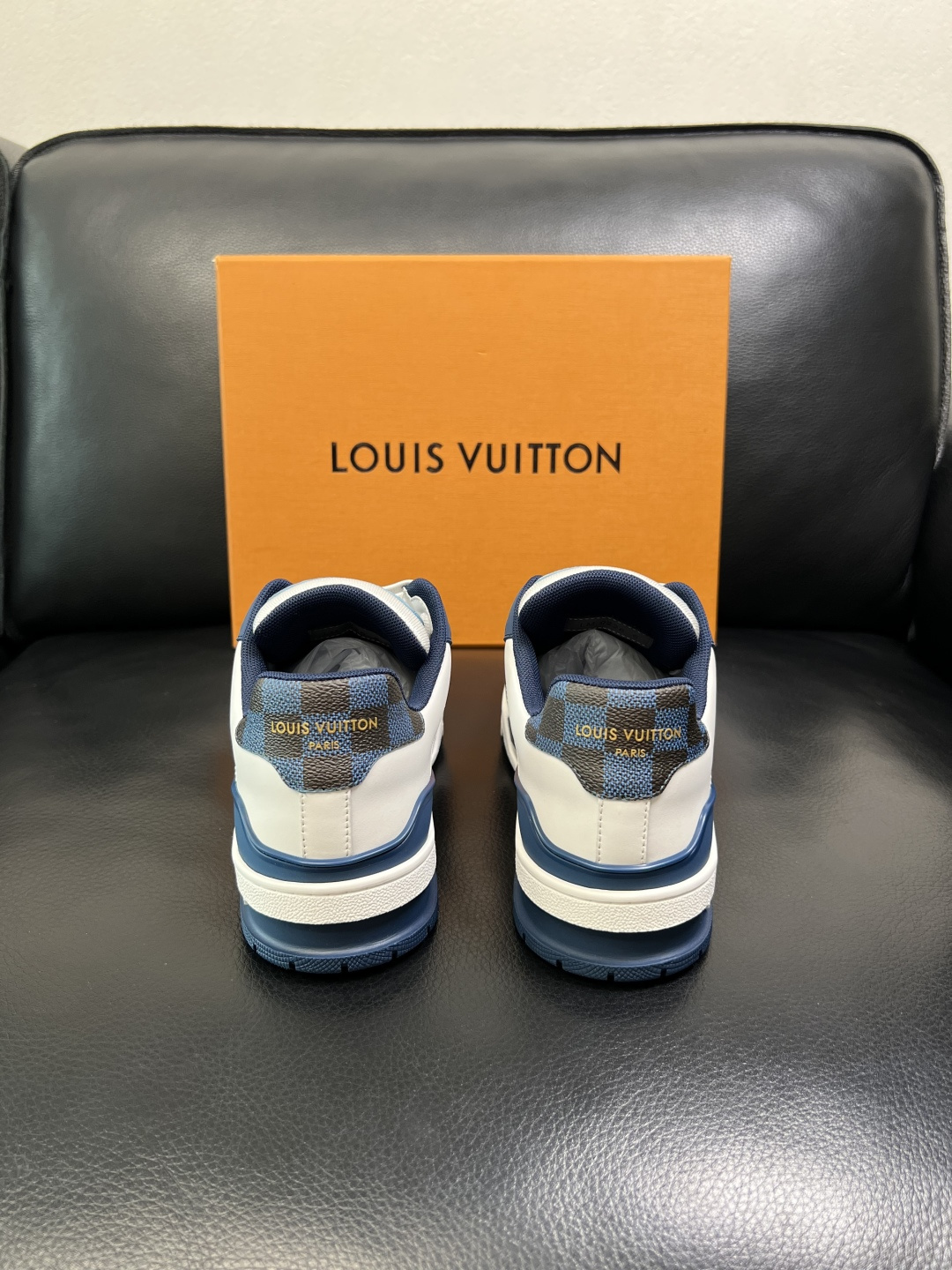 Lv 高品质 顶级工艺品 路易威登，专柜同步原厂配置，鞋面意大利进口牛皮拼布面料，进口水染牛皮垫网里柔软