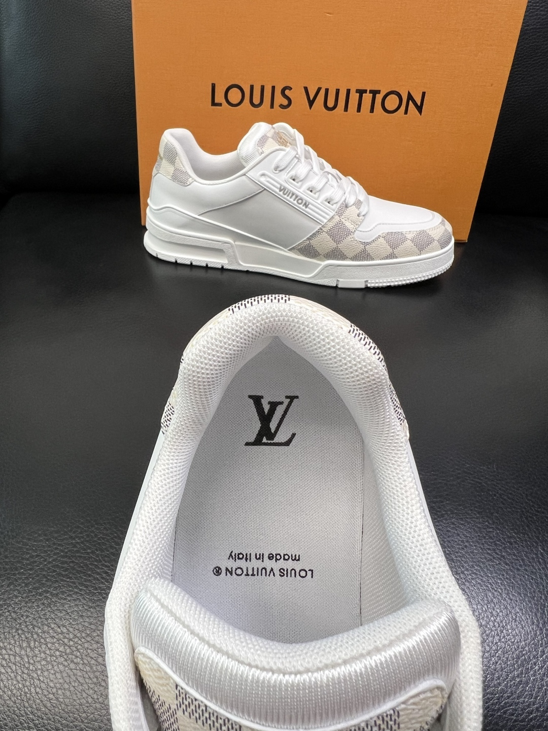 Lv 高品质 顶级工艺品 路易威登，专柜同步原厂配置，鞋面意大利进口牛皮拼布面料，进口水染牛皮垫网里柔软