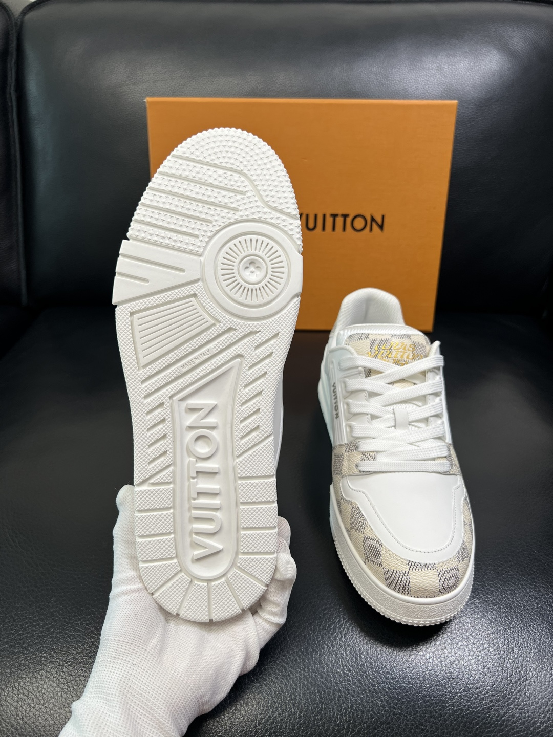 Lv 高品质 顶级工艺品 路易威登，专柜同步原厂配置，鞋面意大利进口牛皮拼布面料，进口水染牛皮垫网里柔软