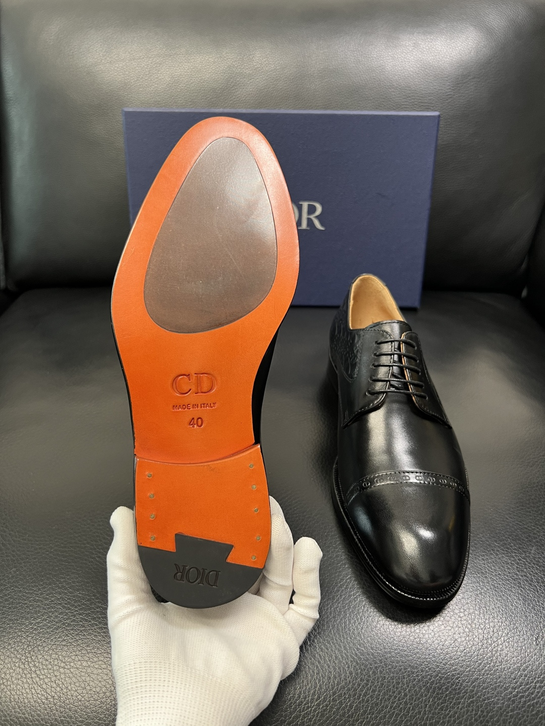 Dior 高品质 顶级工艺品 迪奥 皮鞋系列专柜同步原厂配置，意大利进口牛皮，全进口水染牛皮里垫，鞋底：