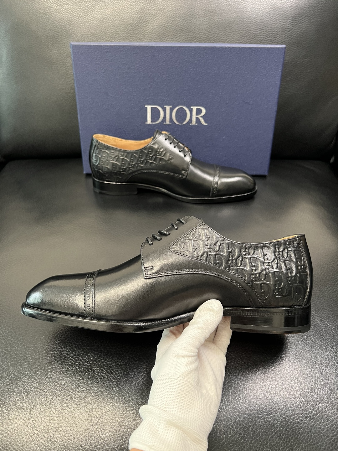 Dior 高品质 顶级工艺品 迪奥 皮鞋系列专柜同步原厂配置，意大利进口牛皮，全进口水染牛皮里垫，鞋底：