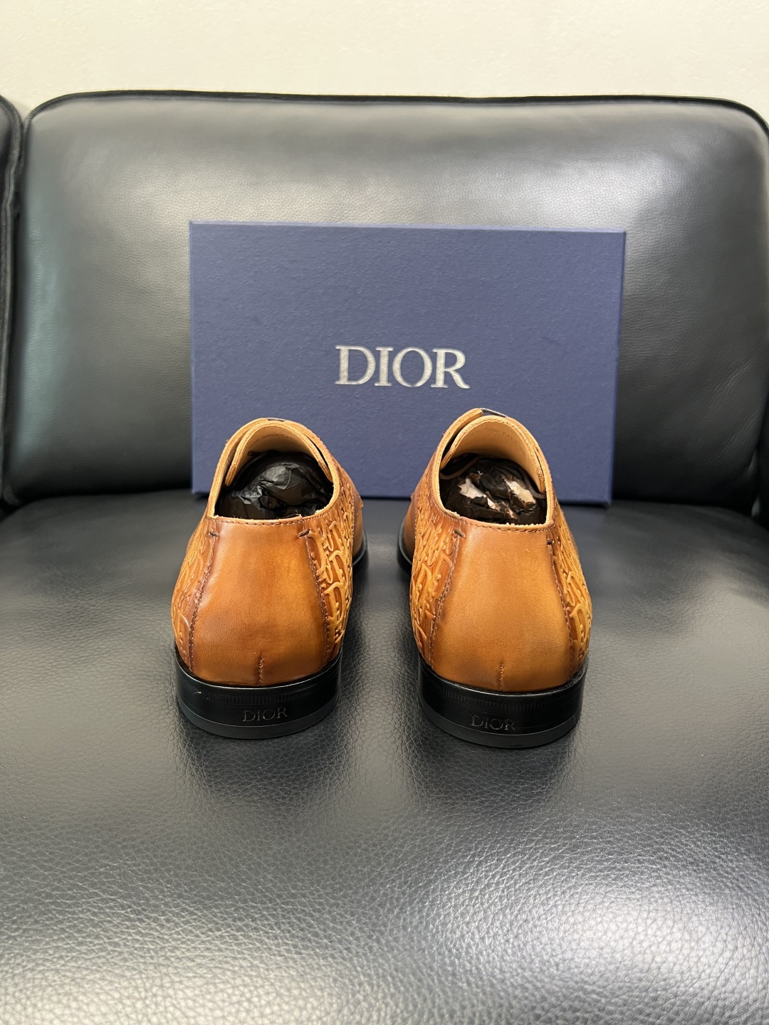 Dior 高品质 顶级工艺品 迪奥 皮鞋系列专柜同步原厂配置，意大利进口牛皮，全进口水染牛皮里垫，鞋底：