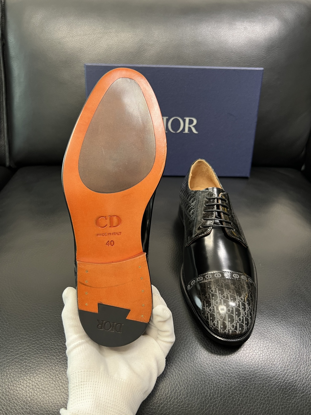 Dior 高品质 顶级工艺品 迪奥 皮鞋系列专柜同步原厂配置，意大利进口牛皮，全进口水染牛皮里垫，鞋底：