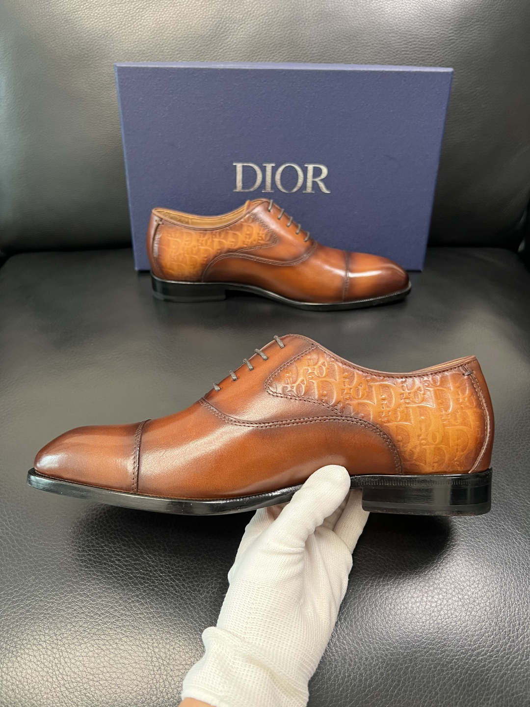 Dior 高品质 顶级工艺品 迪奥 皮鞋系列专柜同步原厂配置，意大利进口牛皮，全进口水染牛皮里垫，鞋底：