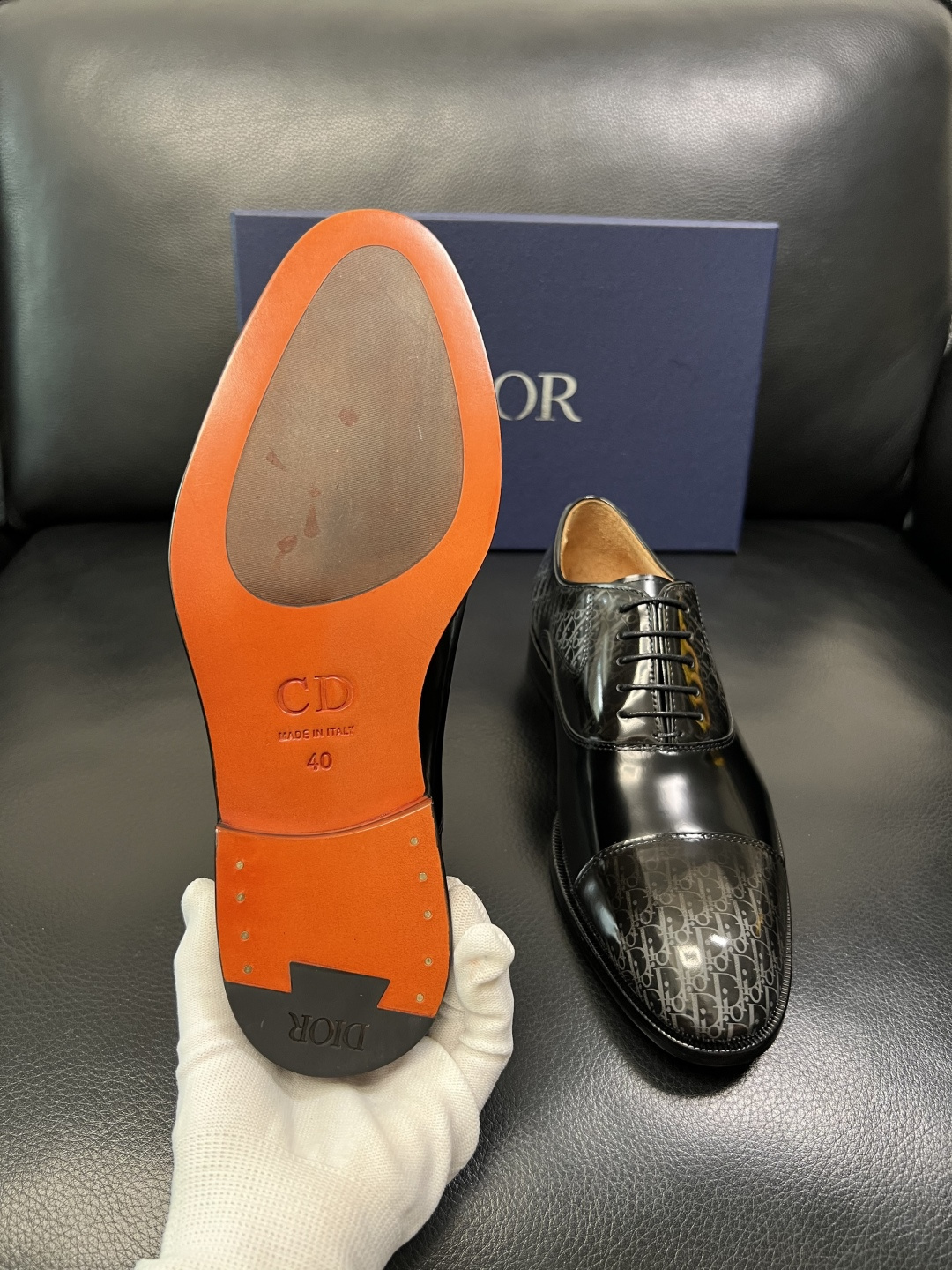 Dior 高品质 顶级工艺品 迪奥 皮鞋系列专柜同步原厂配置，意大利进口牛皮，全进口水染牛皮里垫，鞋底：