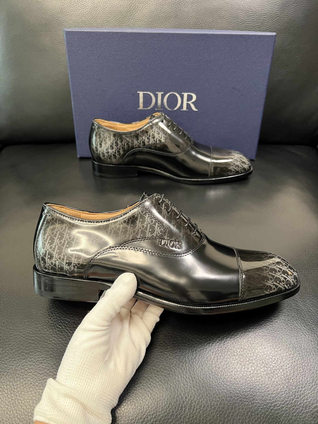 Dior 高品质 顶级工艺品 迪奥 皮鞋系列专柜同步原厂配置，意大利进口牛皮，全进口水染牛皮里垫，鞋底：