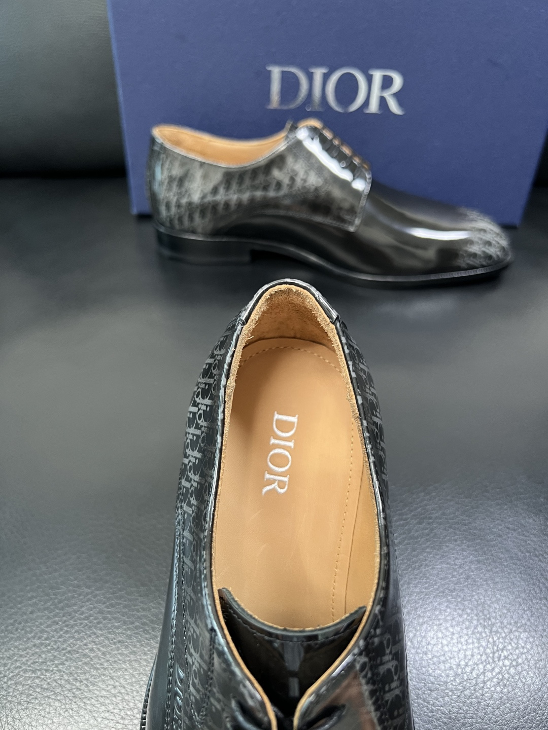 Dior 高品质 顶级工艺品 迪奥 皮鞋系列专柜同步原厂配置，意大利进口牛皮，全进口水染牛皮里垫，鞋底：