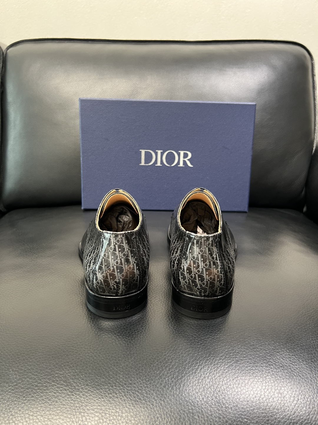 Dior 高品质 顶级工艺品 迪奥 皮鞋系列专柜同步原厂配置，意大利进口牛皮，全进口水染牛皮里垫，鞋底：