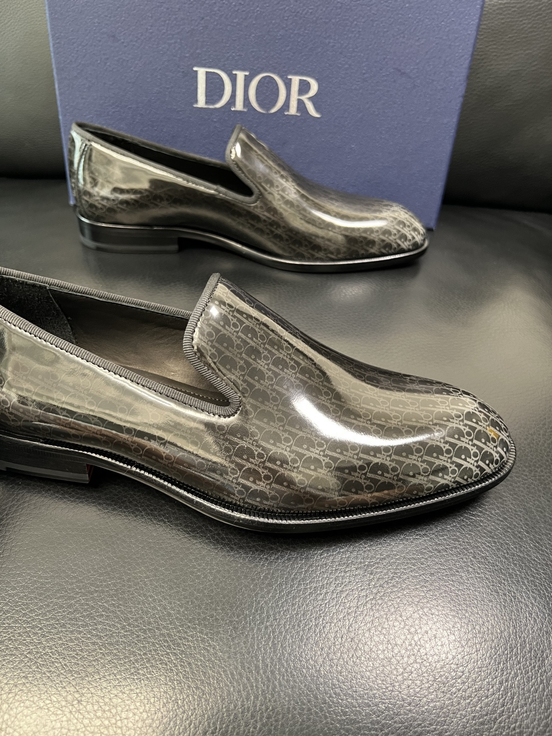 Dior 高品质 顶级工艺品 迪奥 皮鞋系列专柜同步原厂配置，意大利进口牛皮，全进口水染牛皮里垫，鞋底：