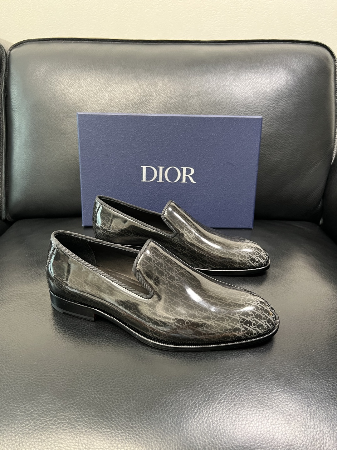 Dior 高品质 顶级工艺品 迪奥 皮鞋系列专柜同步原厂配置，意大利进口牛皮，全进口水染牛皮里垫，鞋底：
