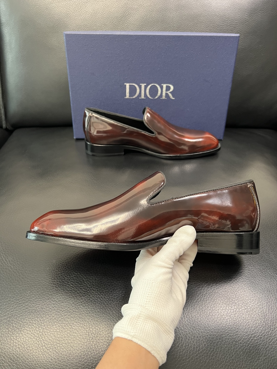 Dior 高品质 顶级工艺品 迪奥 皮鞋系列专柜同步原厂配置，意大利进口牛皮，全进口水染牛皮里垫，鞋底：