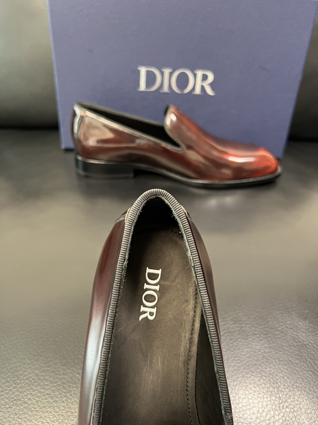 Dior 高品质 顶级工艺品 迪奥 皮鞋系列专柜同步原厂配置，意大利进口牛皮，全进口水染牛皮里垫，鞋底：