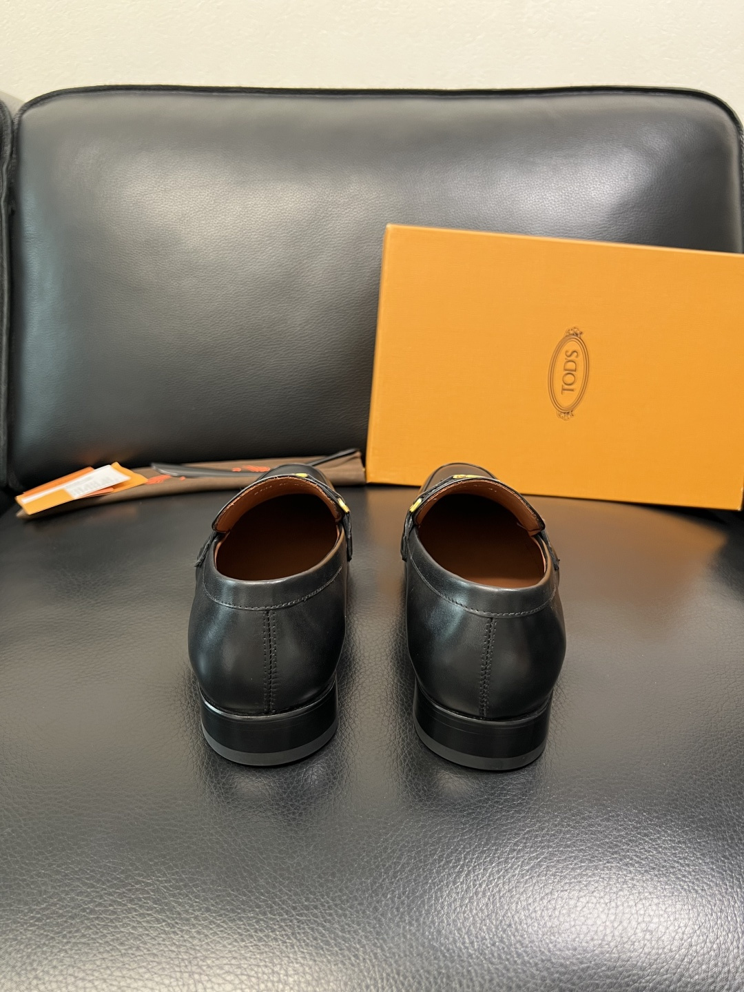 Tods 高品质 顶级工艺品 托德斯 皮鞋专柜新款，原厂配置意大利进口牛皮面料，高品质复杂拼接工艺，经典