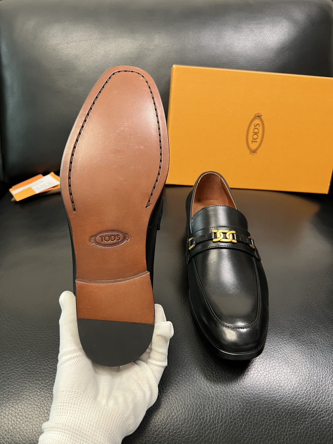 Tods 高品质 顶级工艺品 托德斯 皮鞋专柜新款，原厂配置意大利进口牛皮面料，高品质复杂拼接工艺，经典