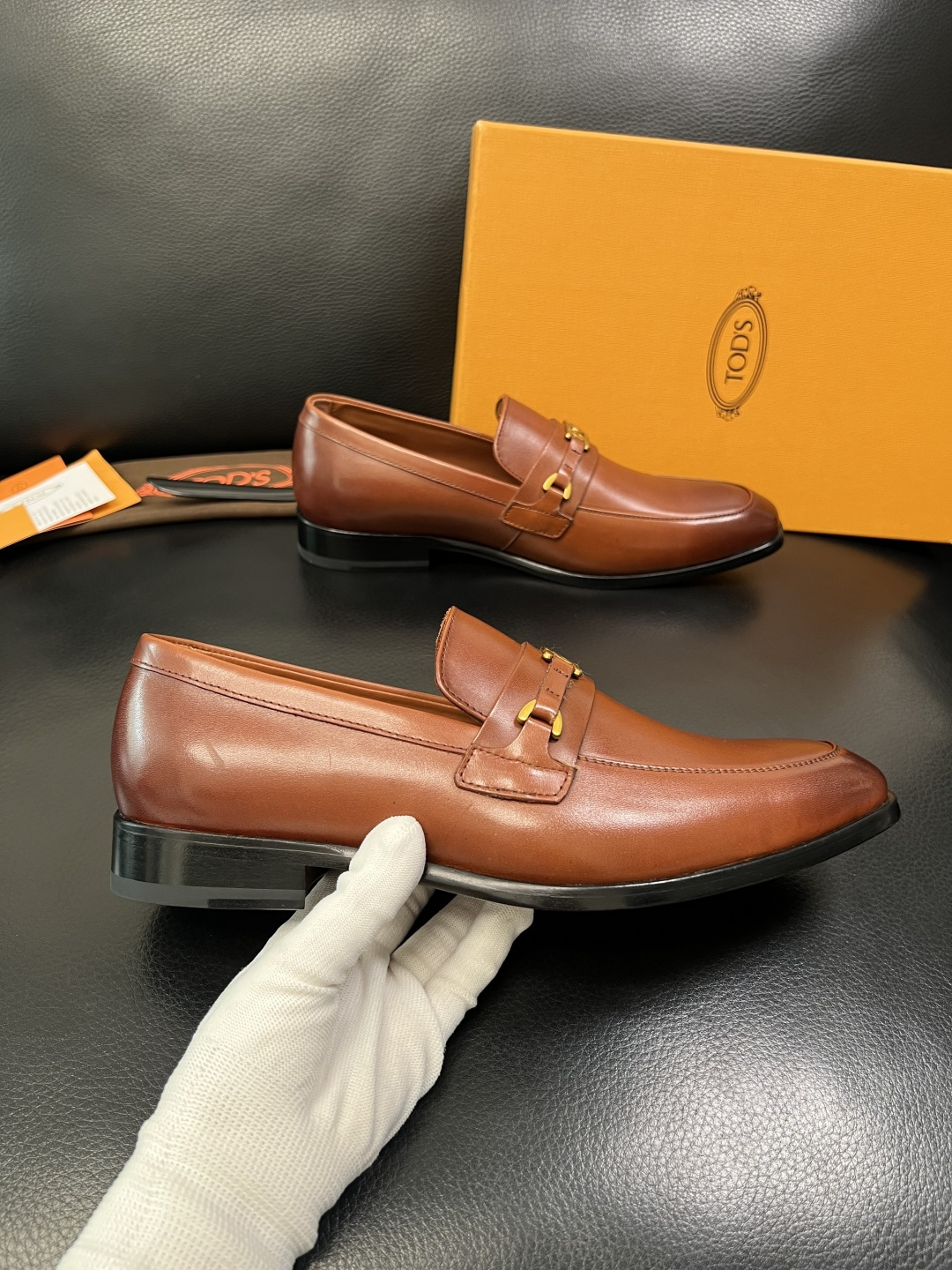 Tods 高品质 顶级工艺品 托德斯 皮鞋专柜新款，原厂配置意大利进口牛皮面料，高品质复杂拼接工艺，经典