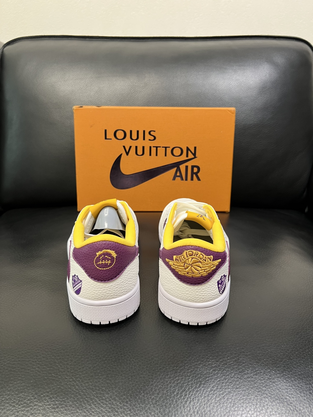 Lv联名nike 高品质 顶级工艺品 路易威登联名，专柜同步，鞋面意大利进口，高品质拼接缤纷色彩复杂工艺