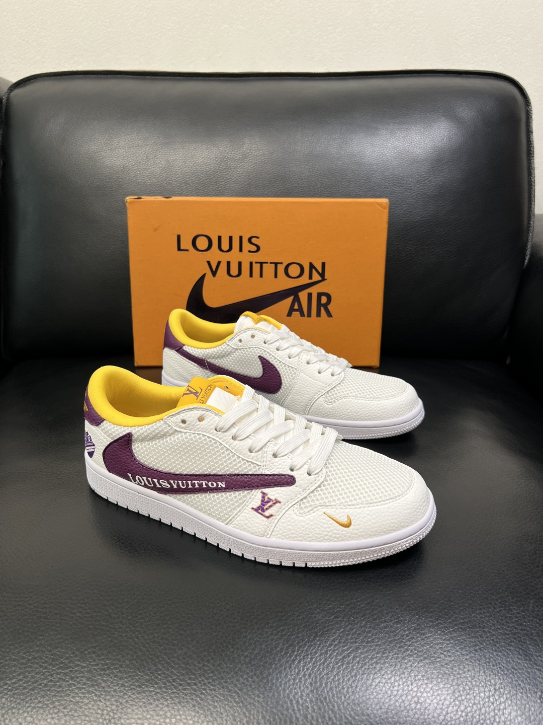 Lv联名nike 高品质 顶级工艺品 路易威登联名，专柜同步，鞋面意大利进口，高品质拼接缤纷色彩复杂工艺