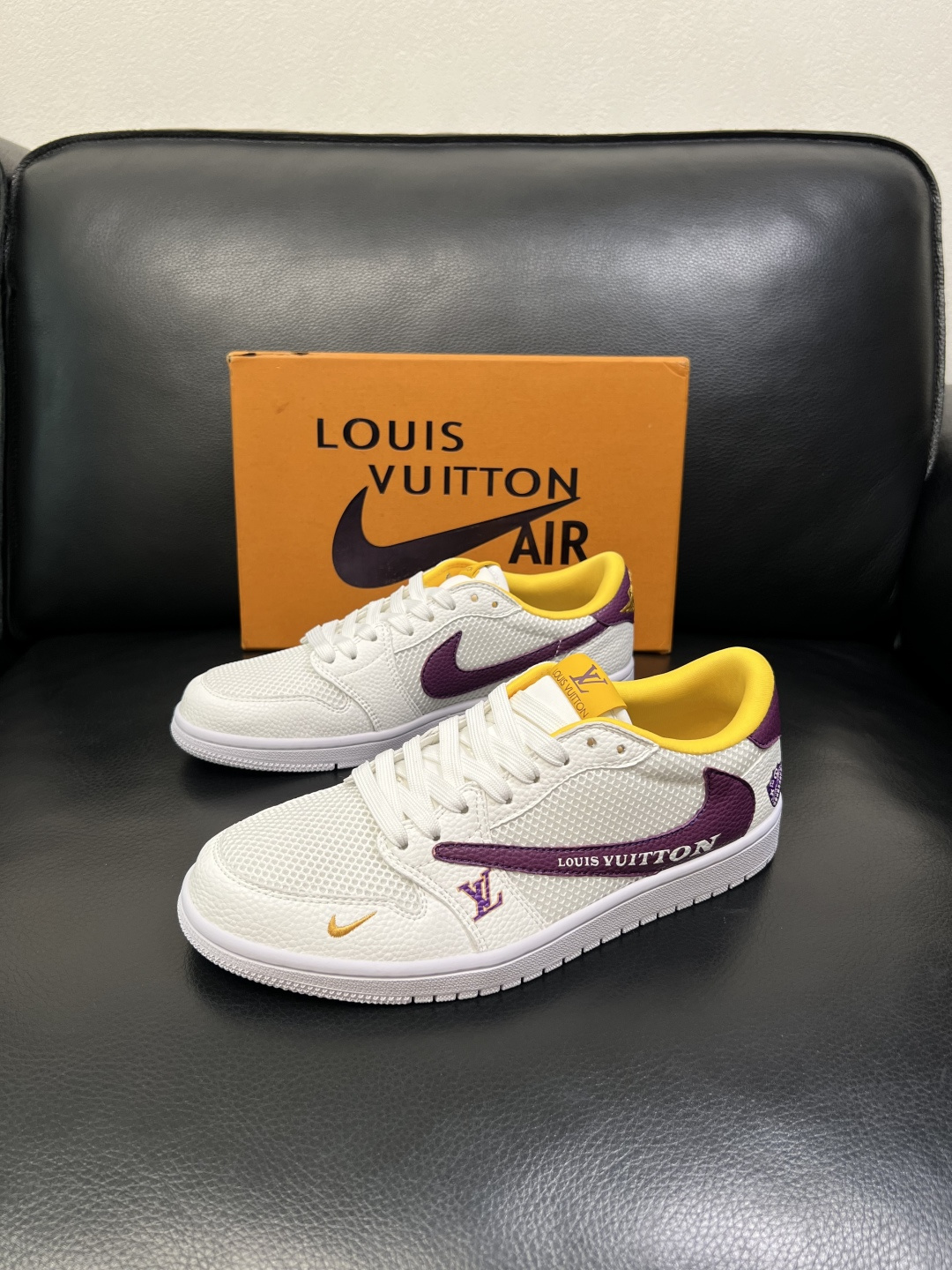 Lv联名nike 高品质 顶级工艺品 路易威登联名，专柜同步，鞋面意大利进口，高品质拼接缤纷色彩复杂工艺