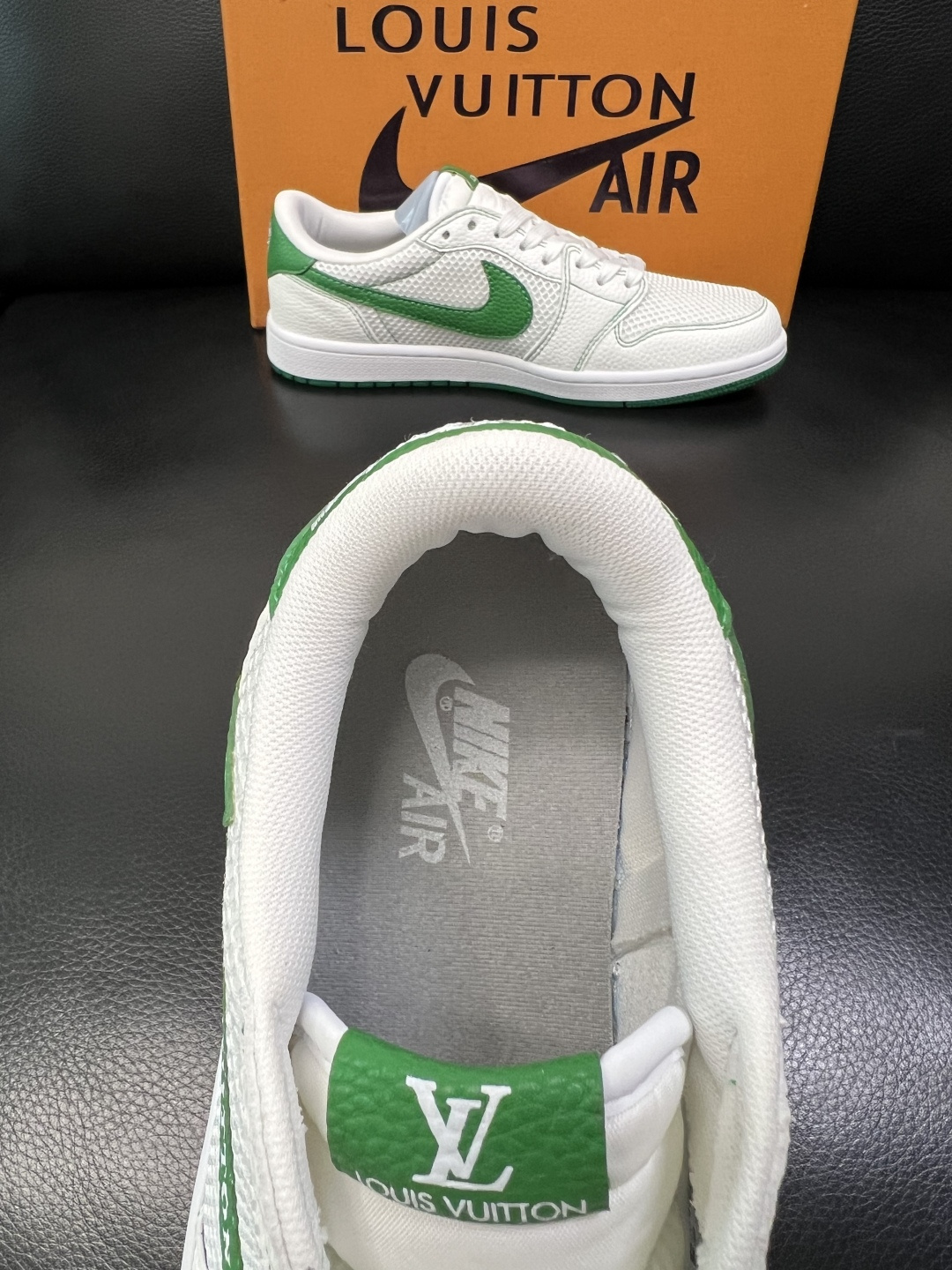 Lv联名nike 高品质 顶级工艺品 路易威登联名，专柜同步，鞋面意大利进口，高品质拼接缤纷色彩复杂工艺