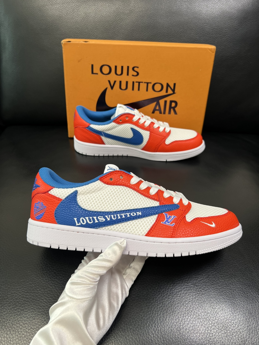 Lv联名nike 高品质 顶级工艺品 路易威登联名，专柜同步，鞋面意大利进口，高品质拼接缤纷色彩复杂工艺