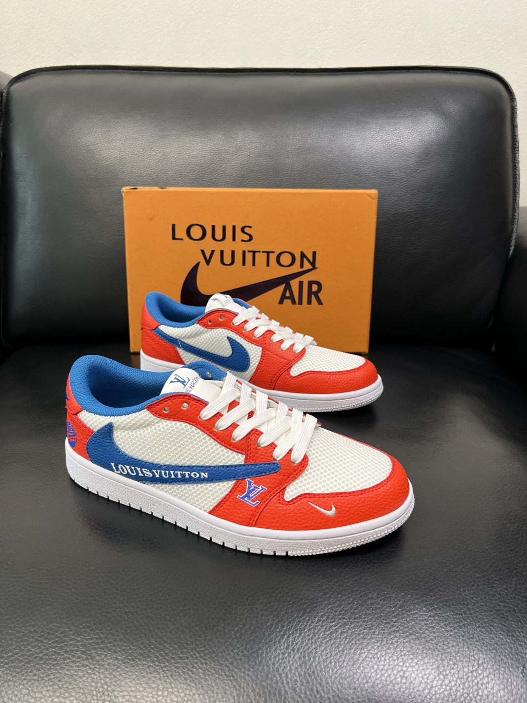 Lv联名nike 高品质 顶级工艺品 路易威登联名，专柜同步，鞋面意大利进口，高品质拼接缤纷色彩复杂工艺