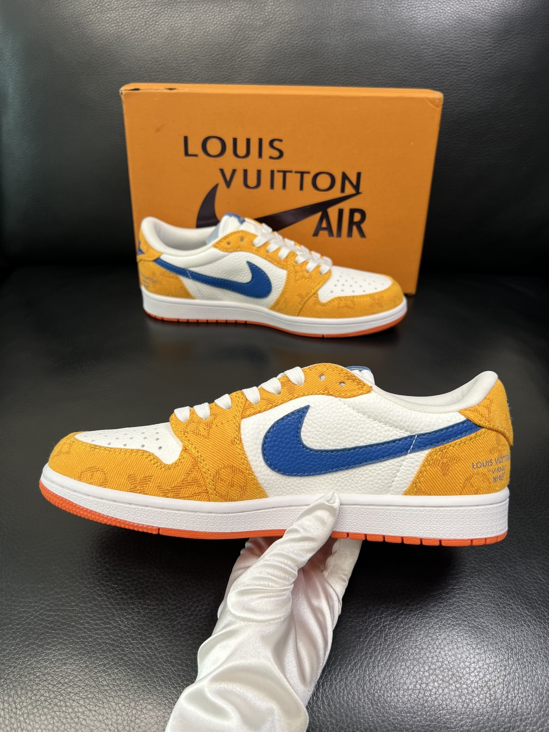 Lv联名nike 高品质 顶级工艺品 路易威登联名，专柜同步，鞋面意大利进口，高品质拼接缤纷色彩复杂工艺