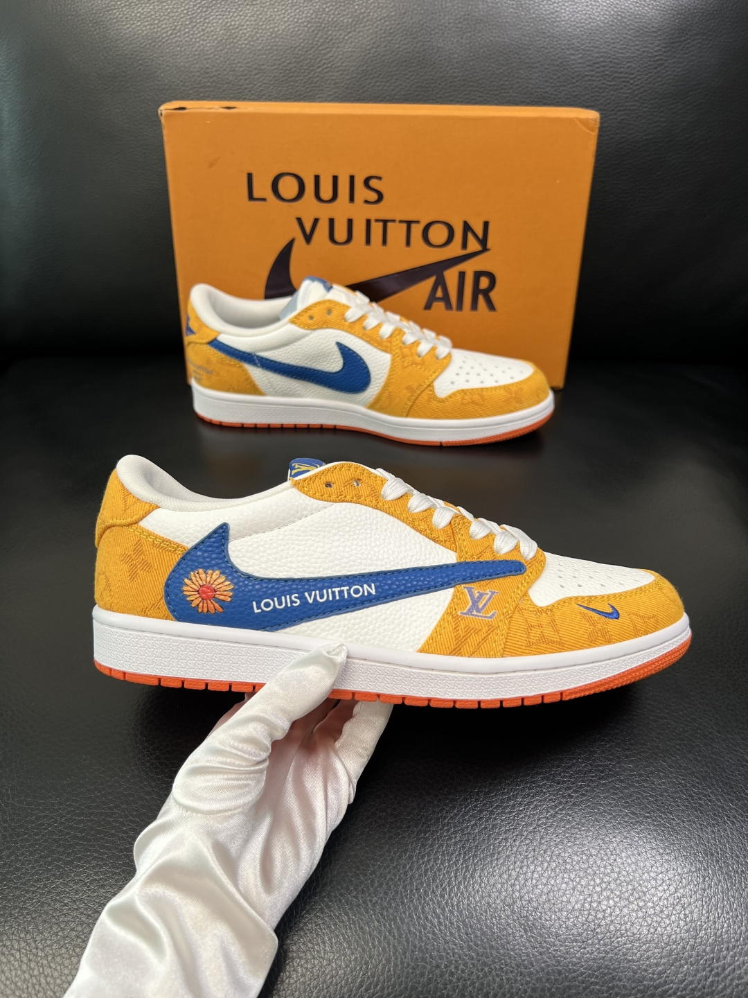 Lv联名nike 高品质 顶级工艺品 路易威登联名，专柜同步，鞋面意大利进口，高品质拼接缤纷色彩复杂工艺