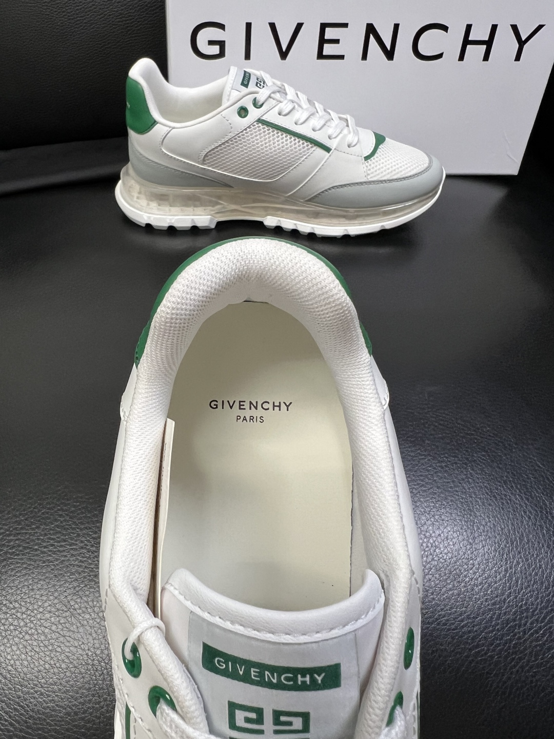 Givenchy 高品质 顶级工艺品 纪梵希 专柜同步原厂配置，意大利进口牛皮搭配网布面料，全鞋配件私模