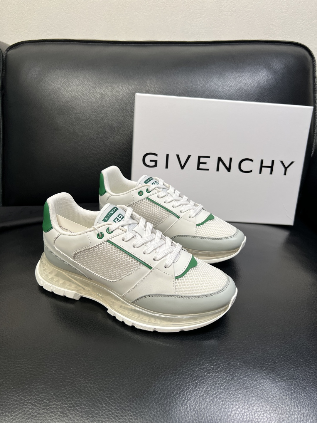 Givenchy 高品质 顶级工艺品 纪梵希 专柜同步原厂配置，意大利进口牛皮搭配网布面料，全鞋配件私模