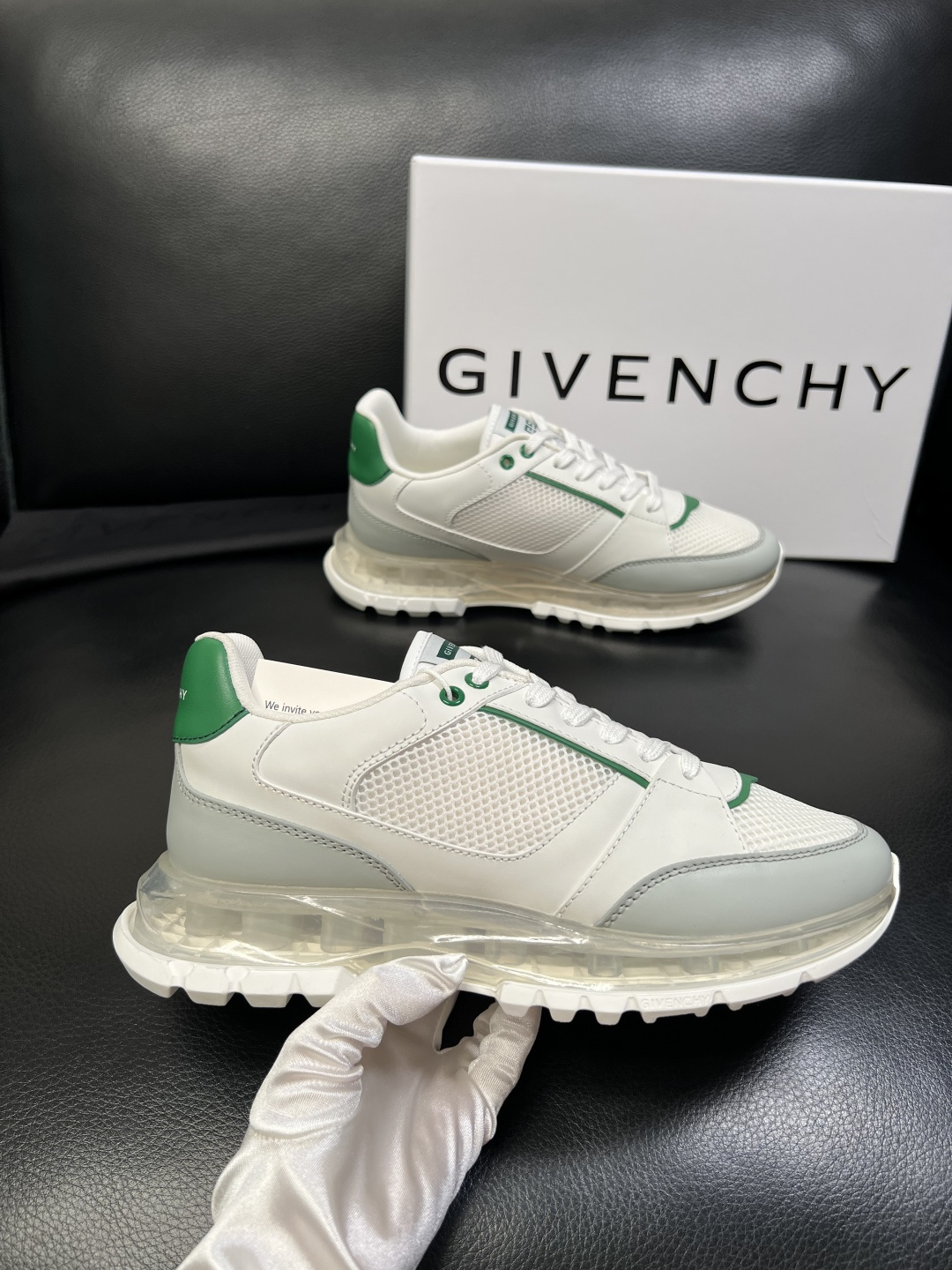 Givenchy 高品质 顶级工艺品 纪梵希 专柜同步原厂配置，意大利进口牛皮搭配网布面料，全鞋配件私模