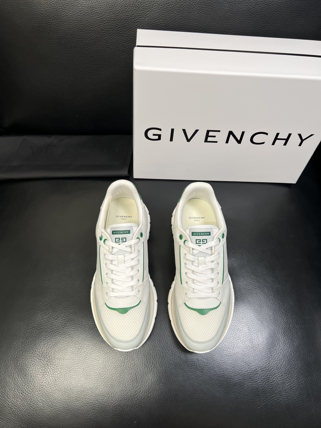 Givenchy 高品质 顶级工艺品 纪梵希 专柜同步原厂配置，意大利进口牛皮搭配网布面料，全鞋配件私模
