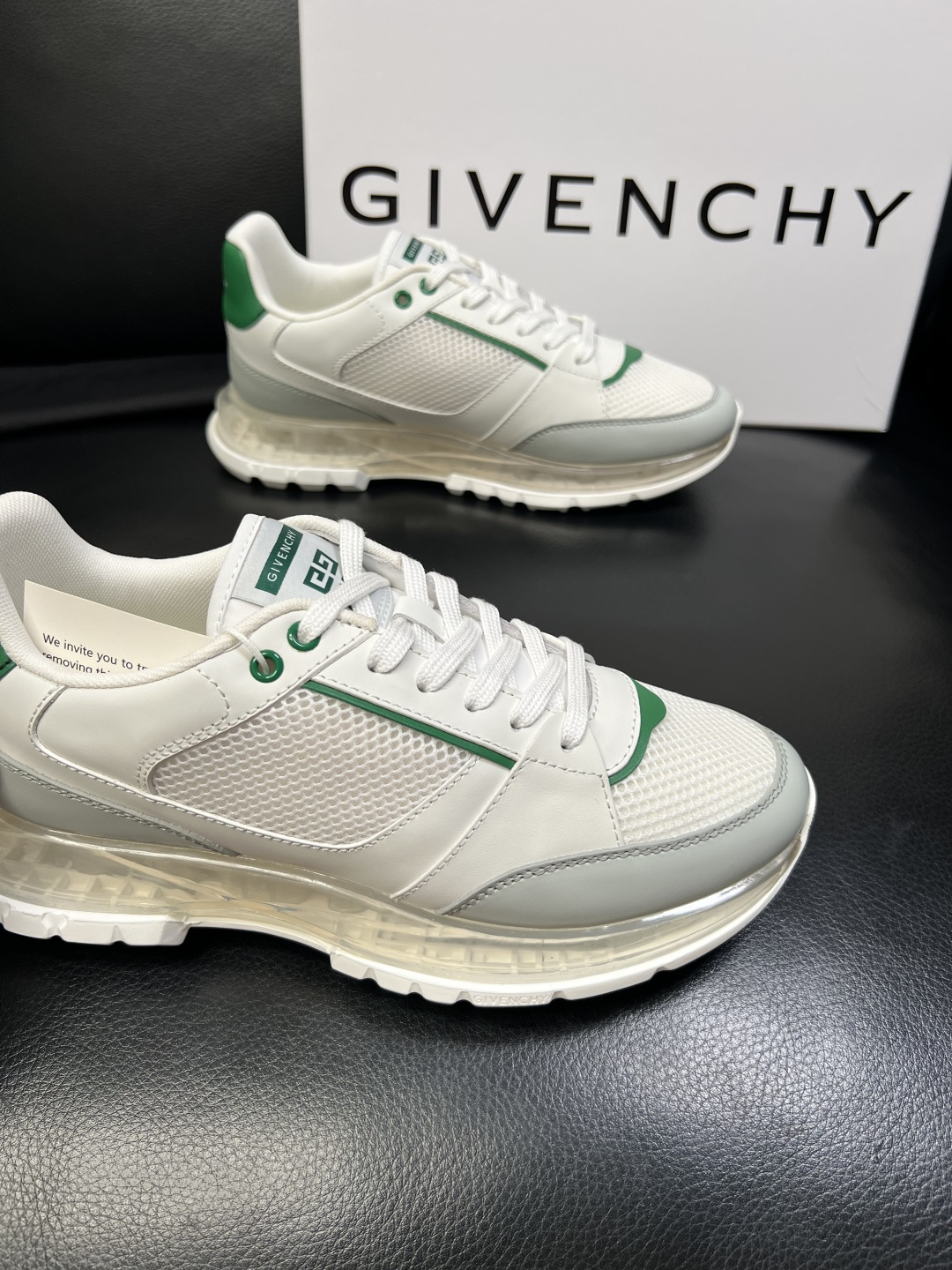 Givenchy 高品质 顶级工艺品 纪梵希 专柜同步原厂配置，意大利进口牛皮搭配网布面料，全鞋配件私模