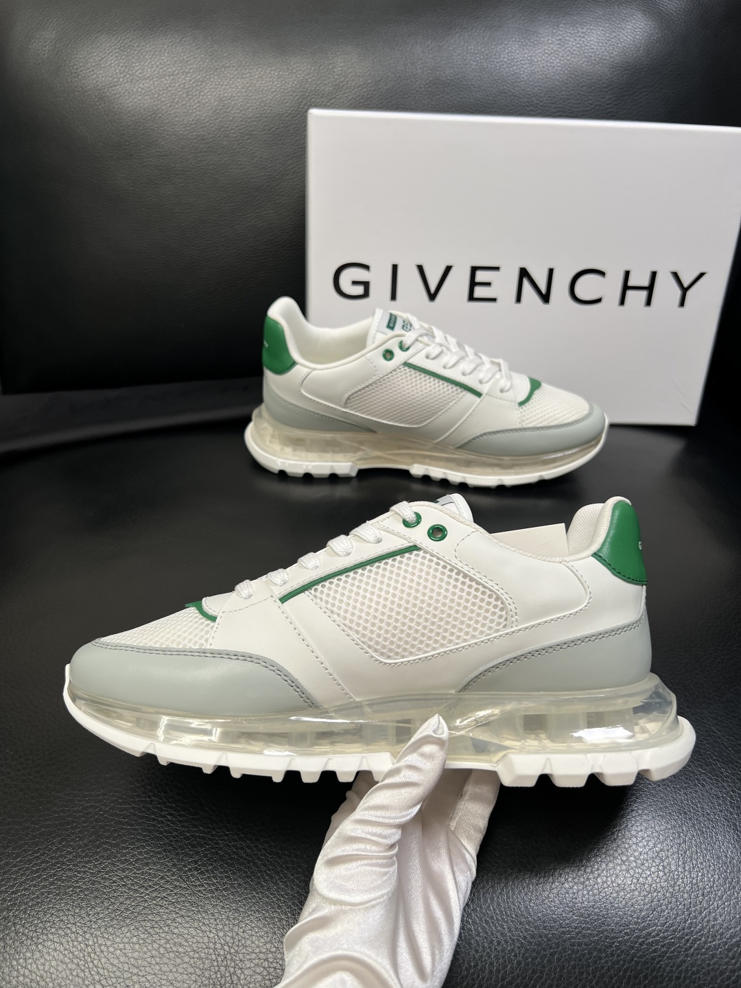 Givenchy 高品质 顶级工艺品 纪梵希 专柜同步原厂配置，意大利进口牛皮搭配网布面料，全鞋配件私模