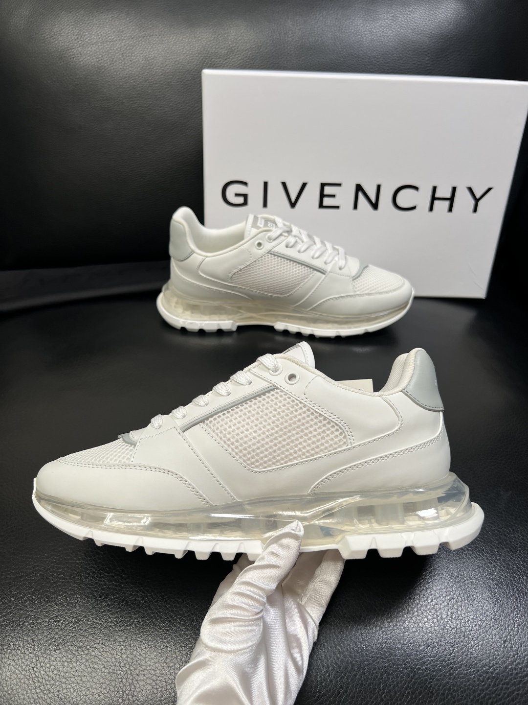 Givenchy 高品质 顶级工艺品 纪梵希 专柜同步原厂配置，意大利进口牛皮搭配网布面料，全鞋配件私模