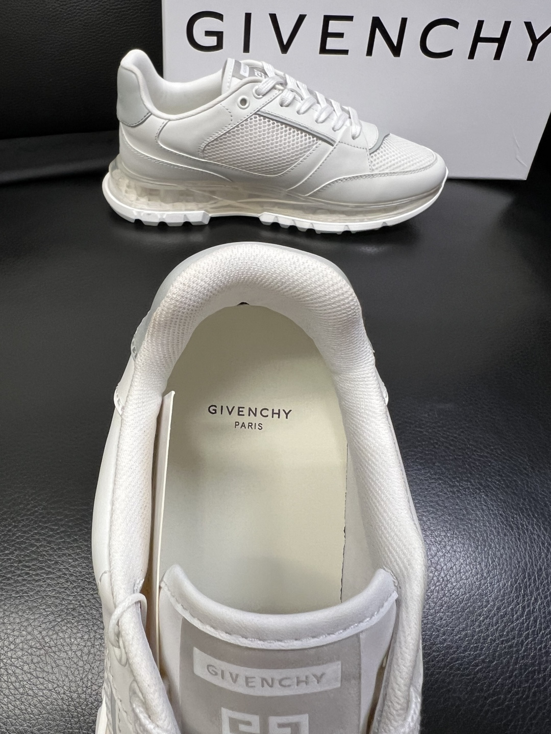Givenchy 高品质 顶级工艺品 纪梵希 专柜同步原厂配置，意大利进口牛皮搭配网布面料，全鞋配件私模