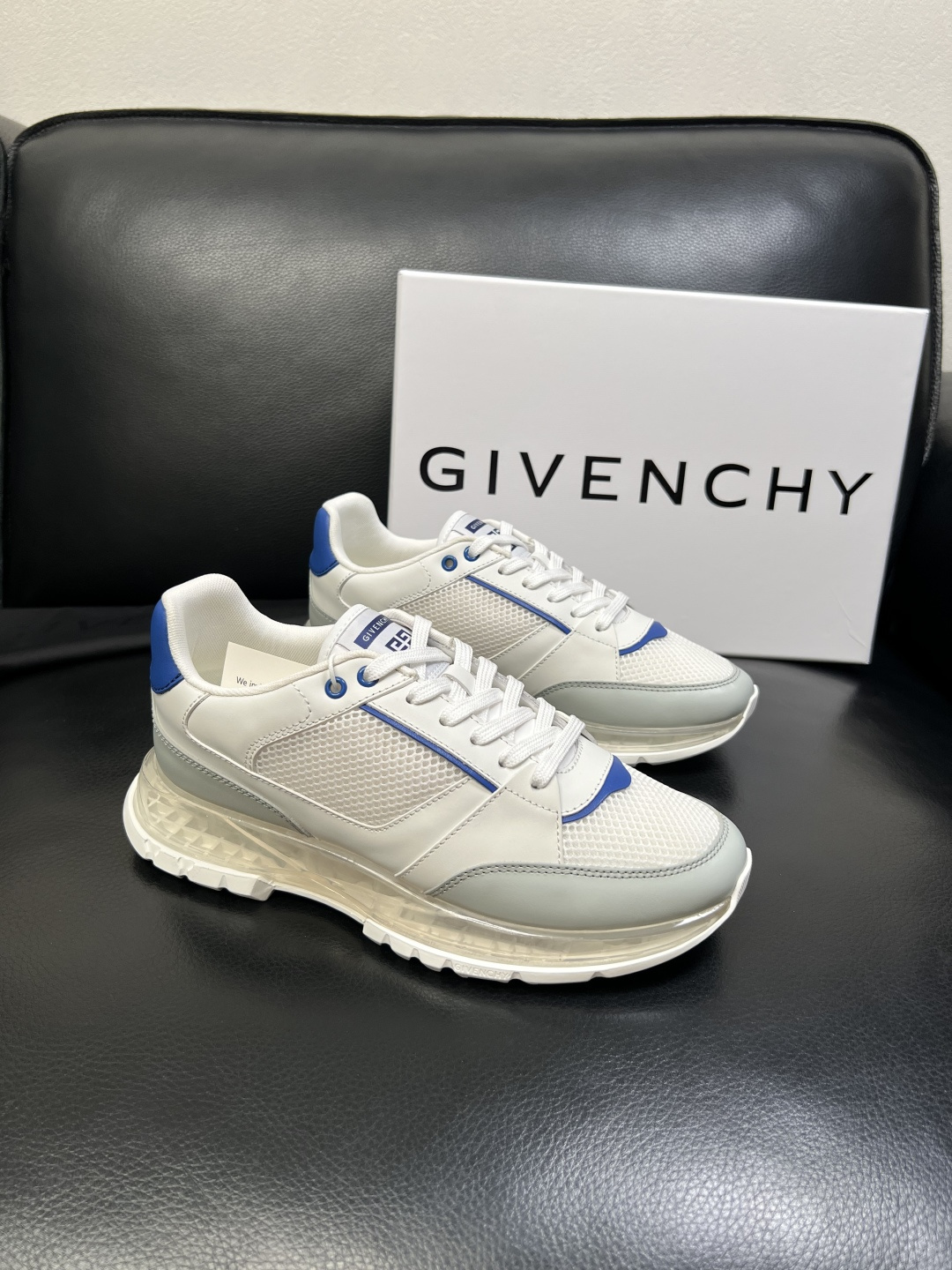 Givenchy 高品质 顶级工艺品 纪梵希 专柜同步原厂配置，意大利进口牛皮搭配网布面料，全鞋配件私模