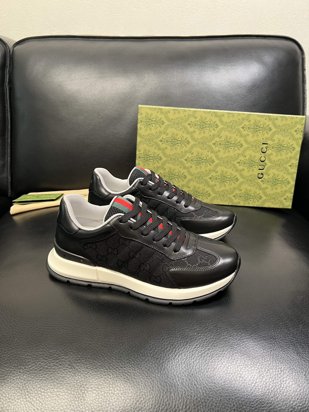 Gucci 高品质 顶级工艺品 古奇 专柜新款原厂配置，意大利进口牛皮面料，进口牛皮内里垫，透气舒适，鞋