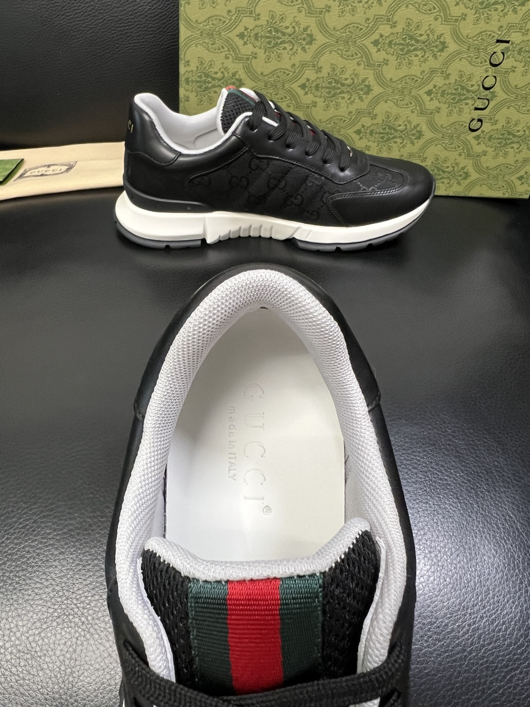 Gucci 高品质 顶级工艺品 古奇 专柜新款原厂配置，意大利进口牛皮面料，进口牛皮内里垫，透气舒适，鞋