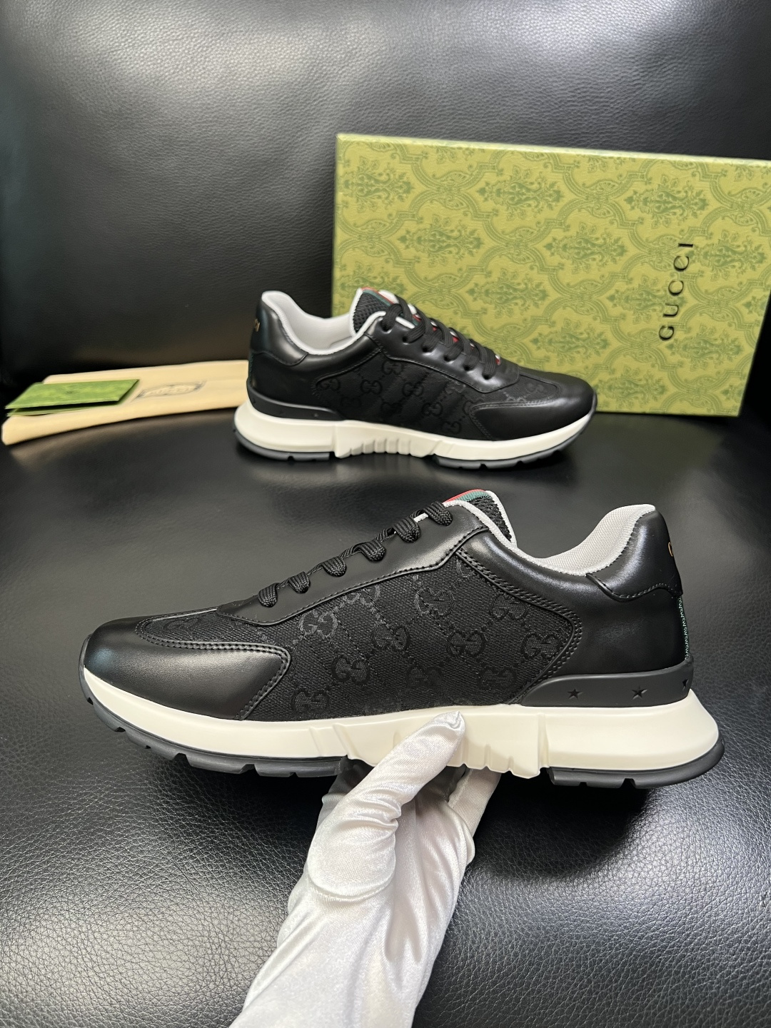 Gucci 高品质 顶级工艺品 古奇 专柜新款原厂配置，意大利进口牛皮面料，进口牛皮内里垫，透气舒适，鞋