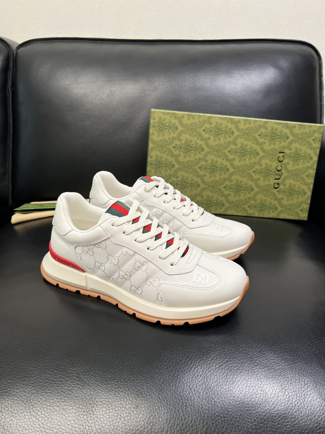 Gucci 高品质 顶级工艺品 古奇 专柜新款原厂配置，意大利进口牛皮面料，进口牛皮内里垫，透气舒适，鞋