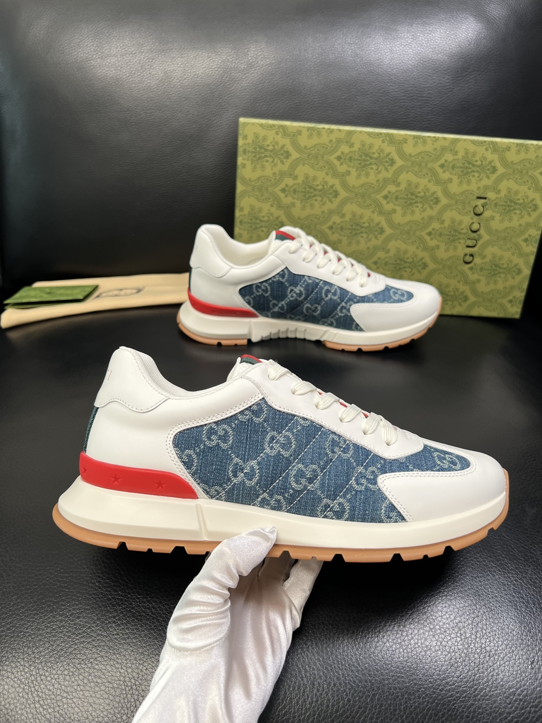 Gucci 高品质 顶级工艺品 古奇 专柜新款原厂配置，意大利进口牛皮面料，进口牛皮内里垫，透气舒适，鞋