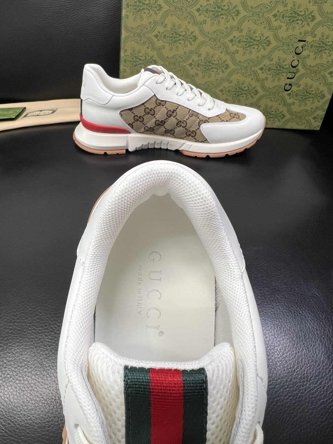 Gucci 高品质 顶级工艺品 古奇 专柜新款原厂配置，意大利进口牛皮面料，进口牛皮内里垫，透气舒适，鞋