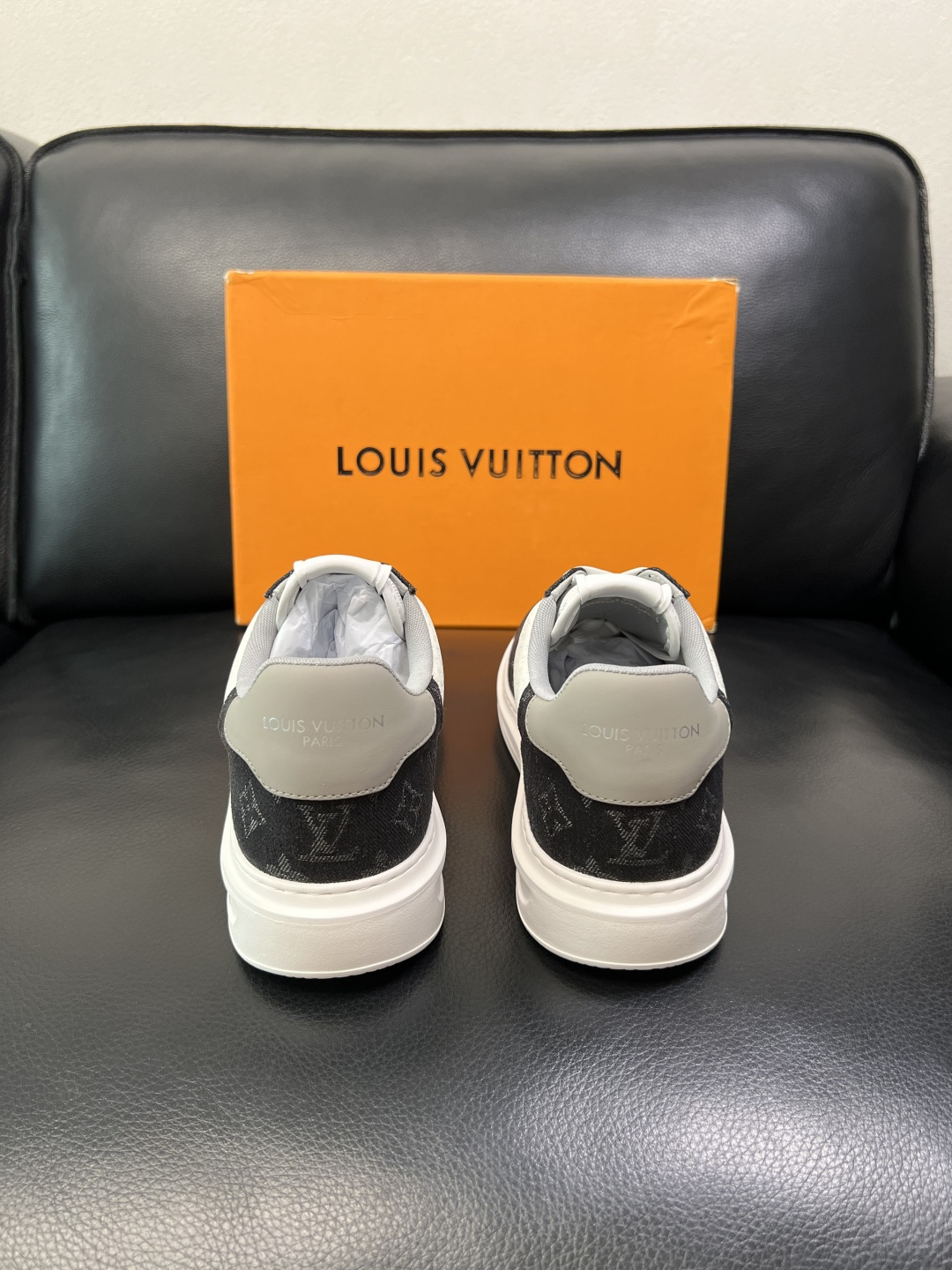 Lv 高品质 顶级工艺品 路易威登，运动板鞋专柜同步，鞋面意大利进口，高品质拼接缤纷色彩复杂工艺品，进口