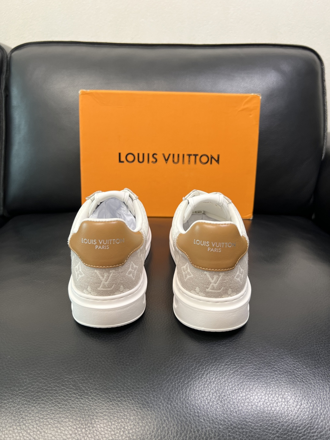 Lv 高品质 顶级工艺品 路易威登，运动板鞋专柜同步，鞋面意大利进口，高品质拼接缤纷色彩复杂工艺品，进口