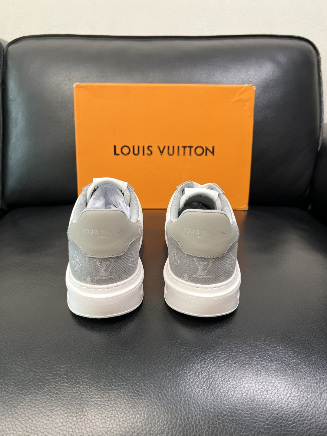 Lv 高品质 顶级工艺品 路易威登，运动板鞋专柜同步，鞋面意大利进口，高品质拼接缤纷色彩复杂工艺品，进口