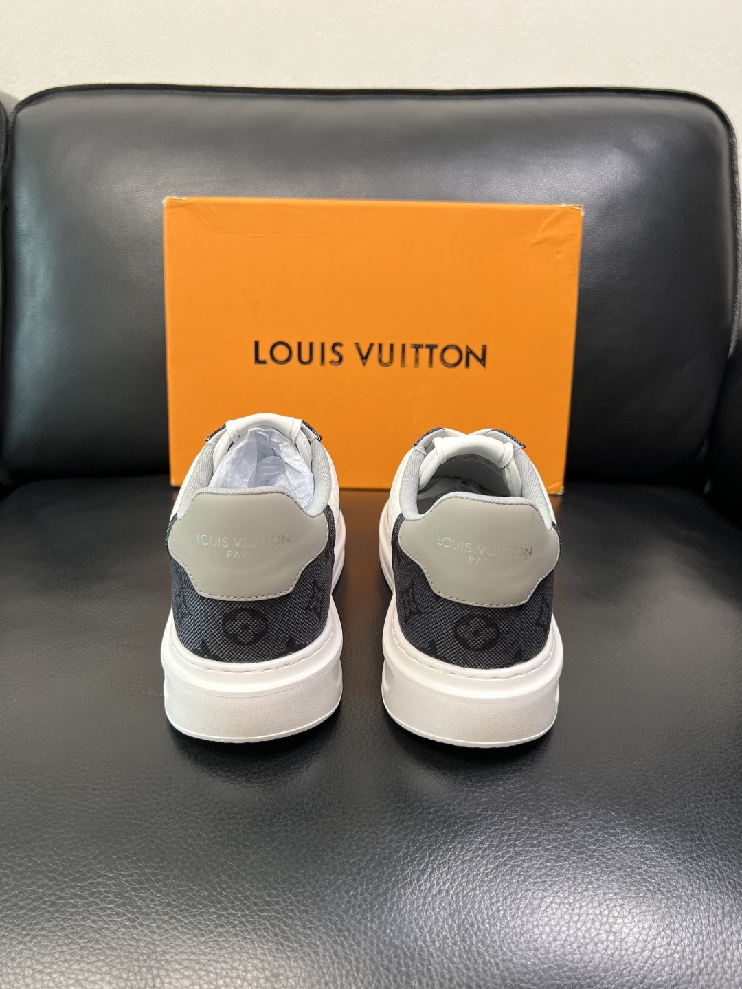 Lv 高品质 顶级工艺品 路易威登，运动板鞋专柜同步，鞋面意大利进口，高品质拼接缤纷色彩复杂工艺品，进口