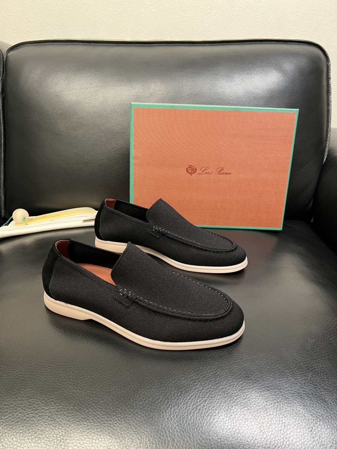 Loro Piana 高品质 顶级工艺品 诺悠翩雅 新品专柜同步原厂配置，鞋面意大利进口牛皮面料，高品质