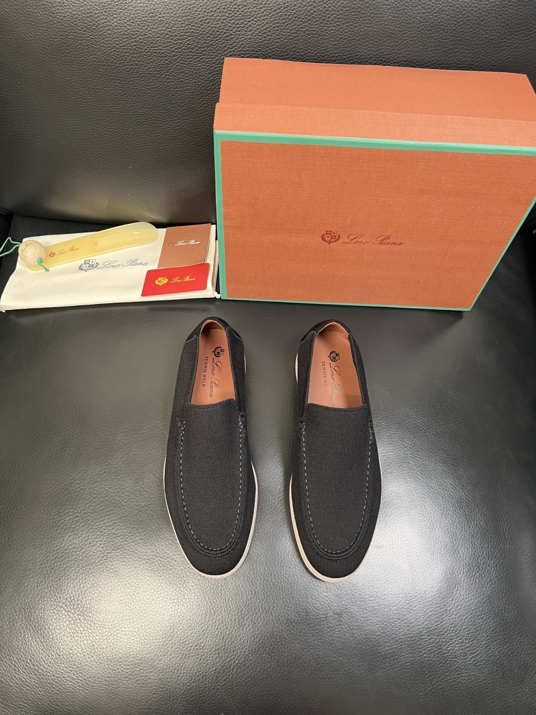Loro Piana 高品质 顶级工艺品 诺悠翩雅 新品专柜同步原厂配置，鞋面意大利进口牛皮面料，高品质