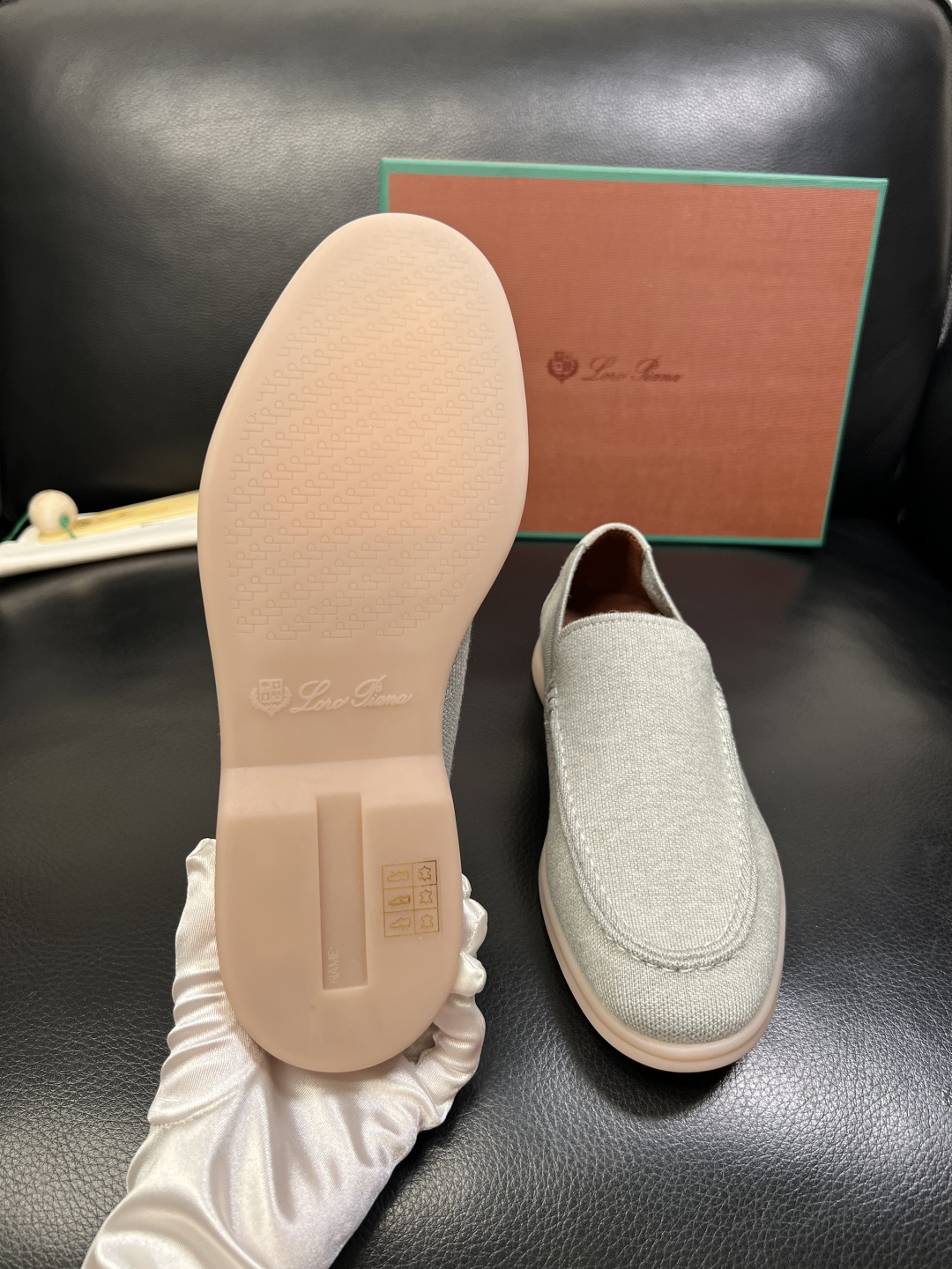 Loro Piana 高品质 顶级工艺品 诺悠翩雅 新品专柜同步原厂配置，鞋面意大利进口牛皮面料，高品质