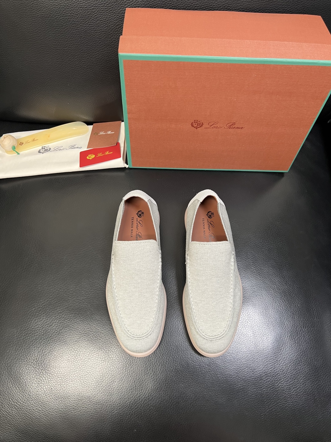 Loro Piana 高品质 顶级工艺品 诺悠翩雅 新品专柜同步原厂配置，鞋面意大利进口牛皮面料，高品质